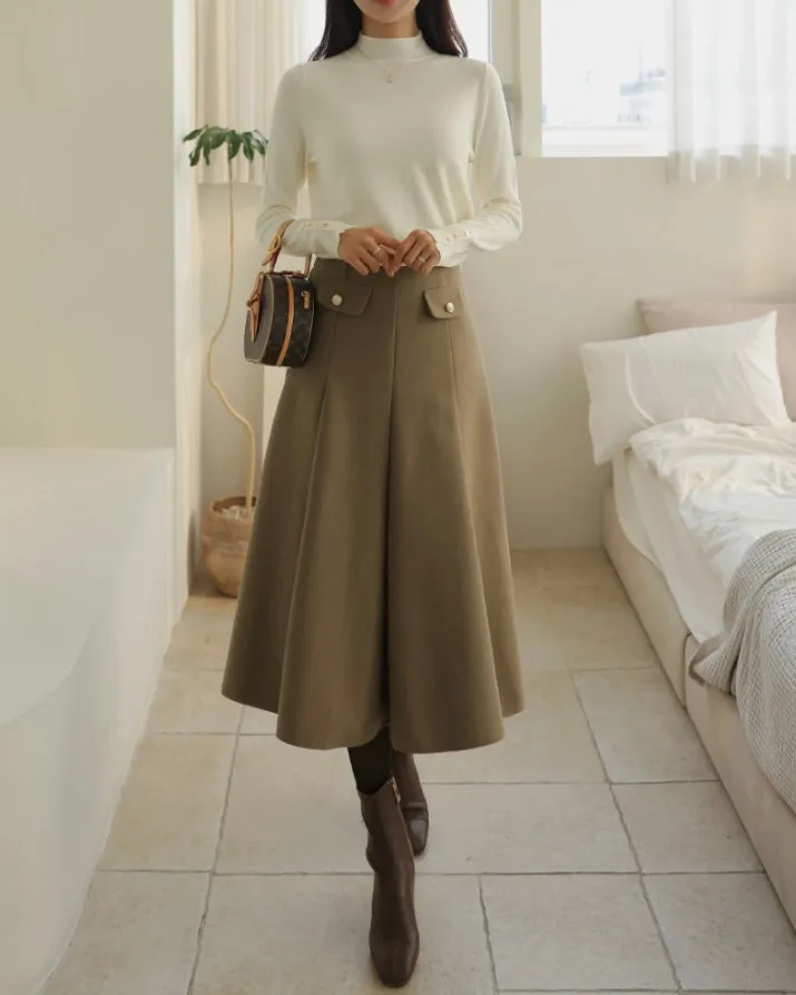 Fleece Lined Pintuck Banding Skirt